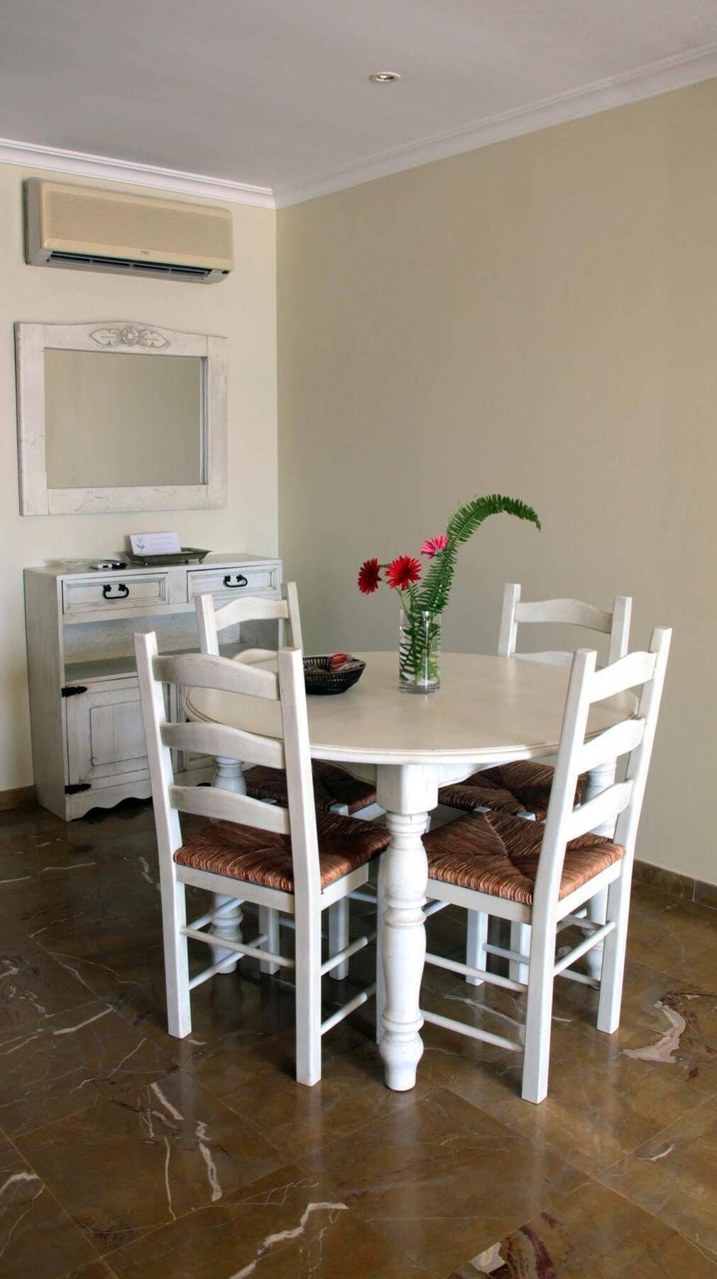 Galeon Apartment *