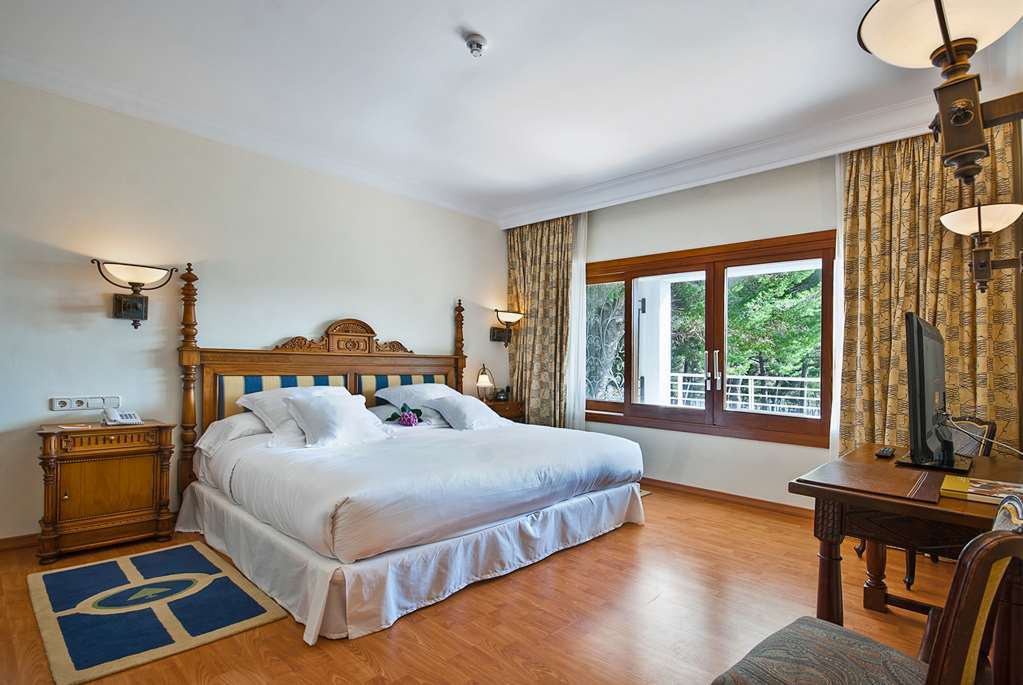 Hotel Formentor, A Royal Hideaway