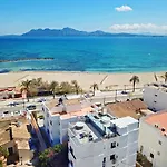 Apartment With Terrace And Jacuzzi In Puerto De Pollenca 120 M²