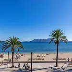 Beachfront Apartment Sivella II By Sealand Villas