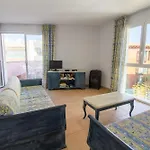 Nice Apartment With Wifi And Pool