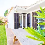 Beautiful Villa Near The Beach