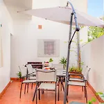 Mediterranean Beach House Bruiet