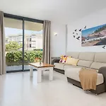 Residencial Llenaire Apartment