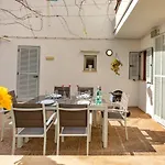 Casa Antonia By Sealand Villas