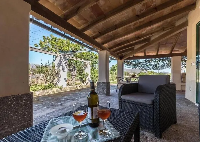 Villa Catalina Petit By Renthousing