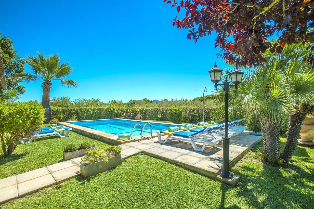 Geranios Villa *