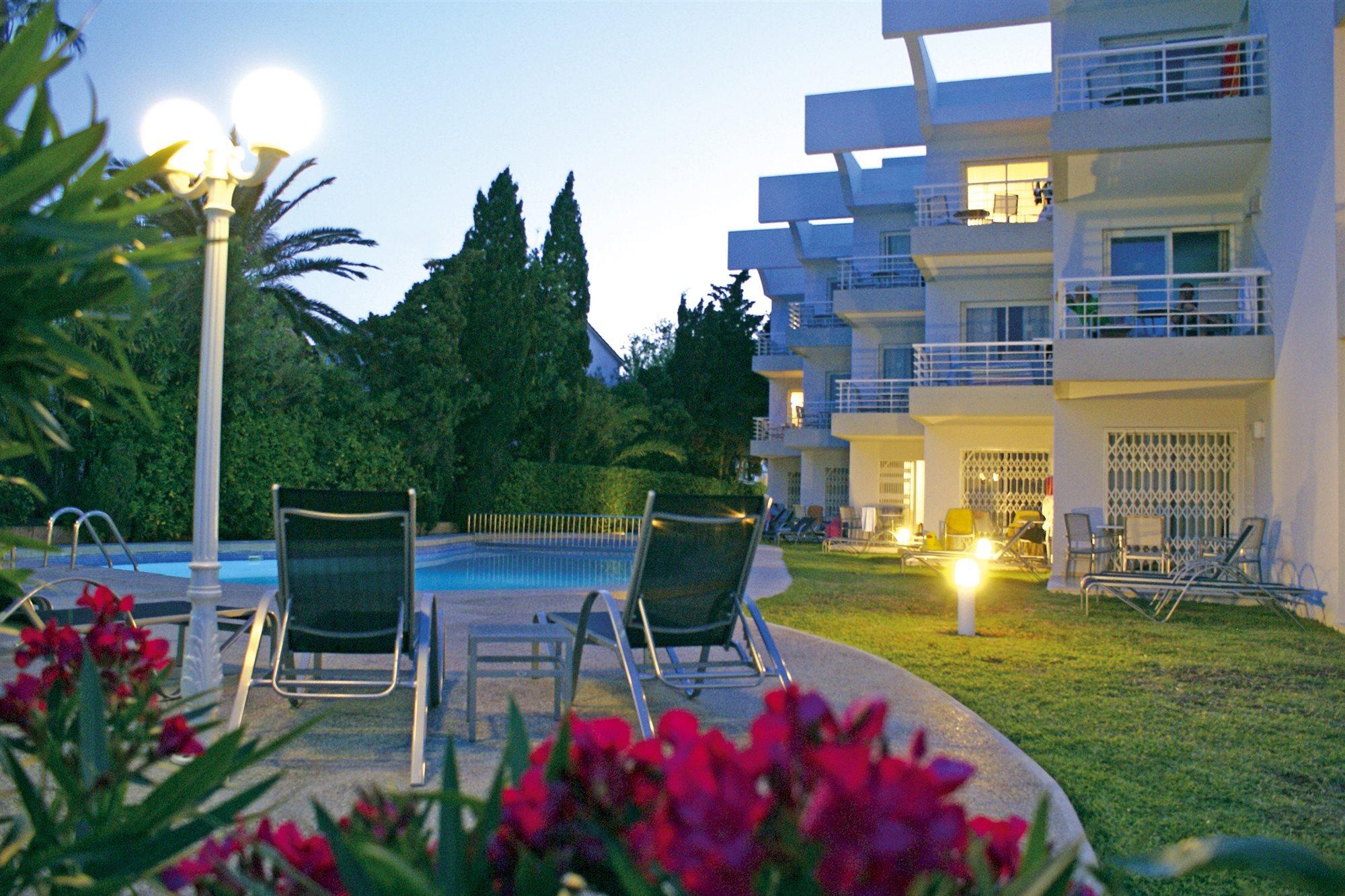 Aparthotel Bellamar 3*