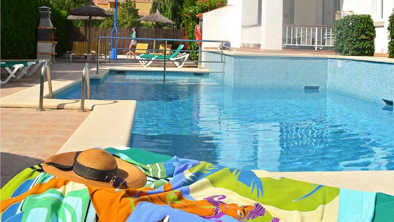 Alexia - Isla - Sunny One Bedroom - Balcony-terrace Apartment *