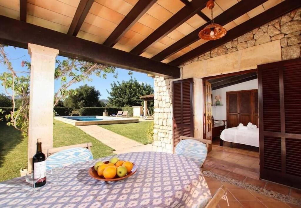 Vilă Cosy For 4 People By Renthousing Port de Pollença