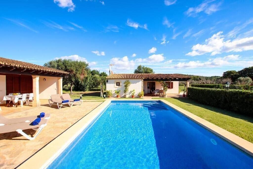 Cosy For 4 People By Renthousing Vilă *