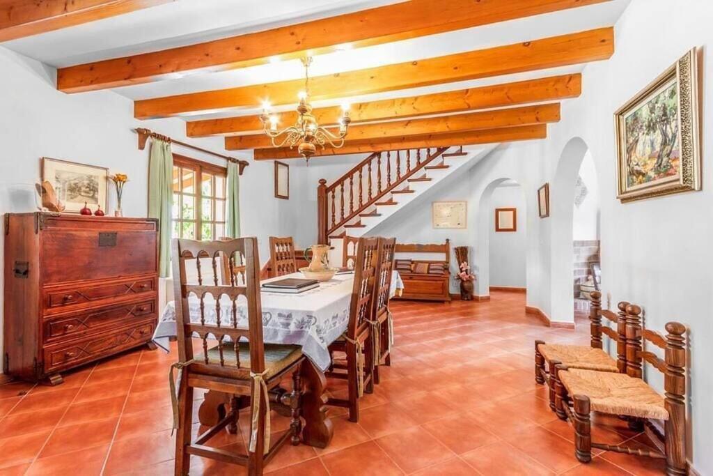 Charming Close To By Renthousing