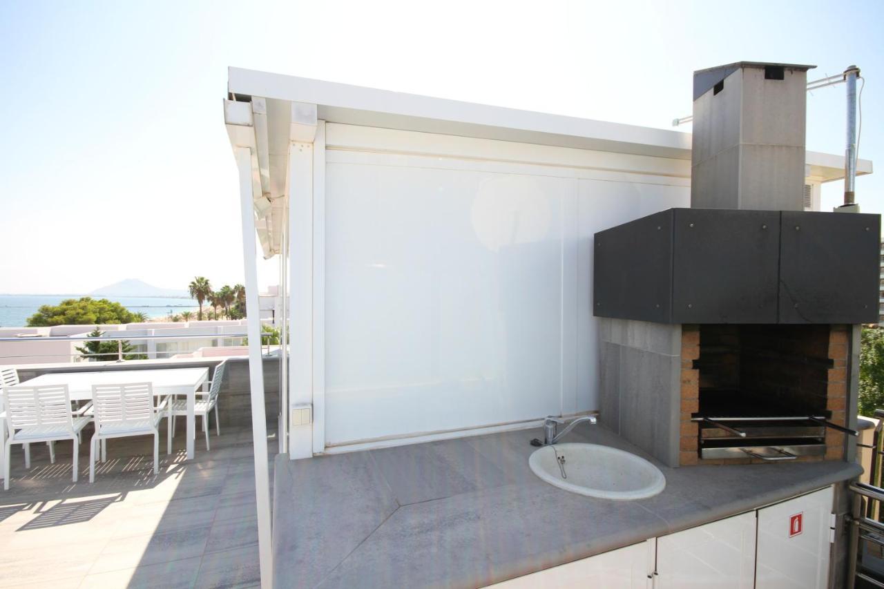 Apartment Seaside Jacuzzi Terrace Apartment: Puerto Pollenca Beachfront