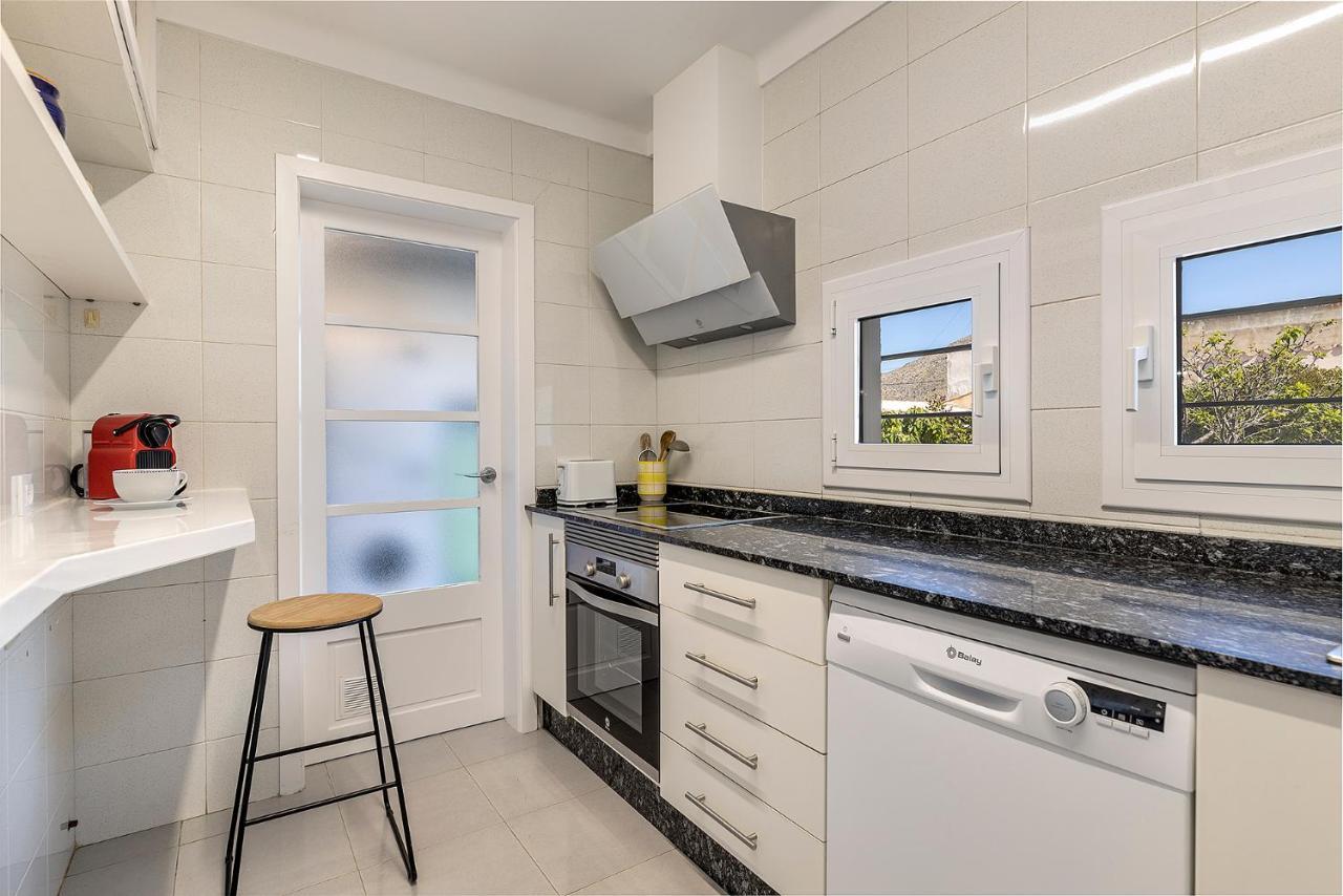 Apartament La Gola Apartment, First-line Beachfront, Newly Refurbished Port de Pollença