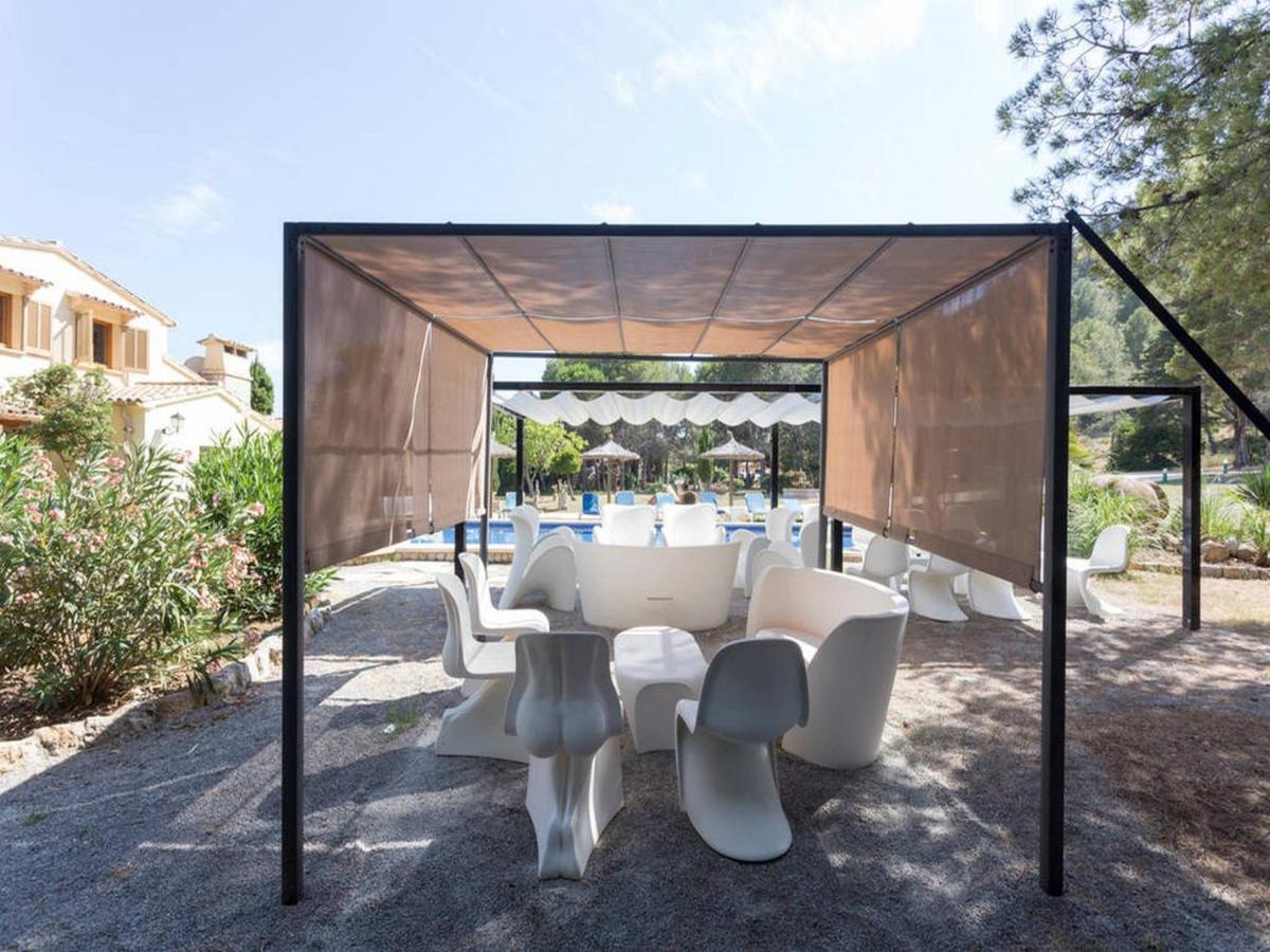 Villa Elegant Villa: Pollenca Poolside Retreat