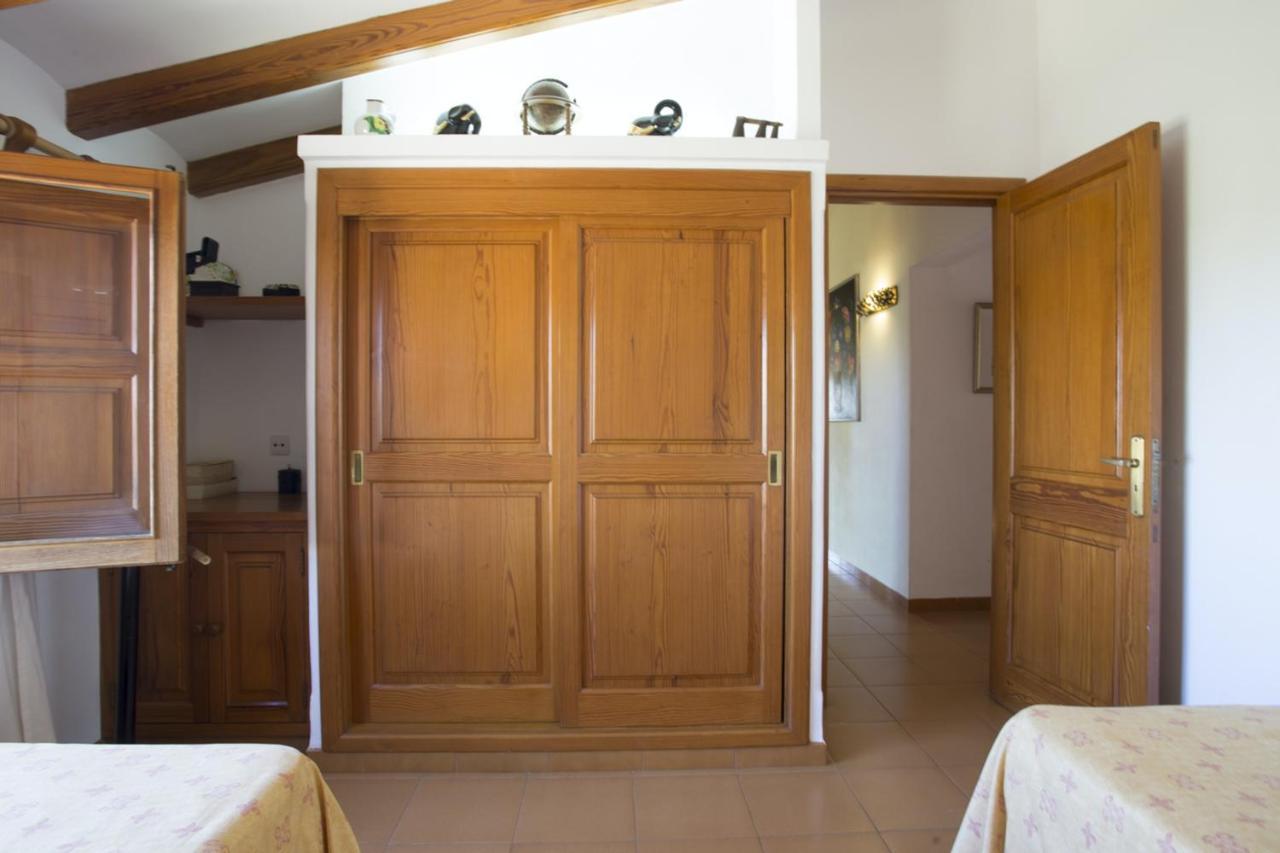 Elegant Villa: Pollenca Poolside Retreat Port de Pollenca