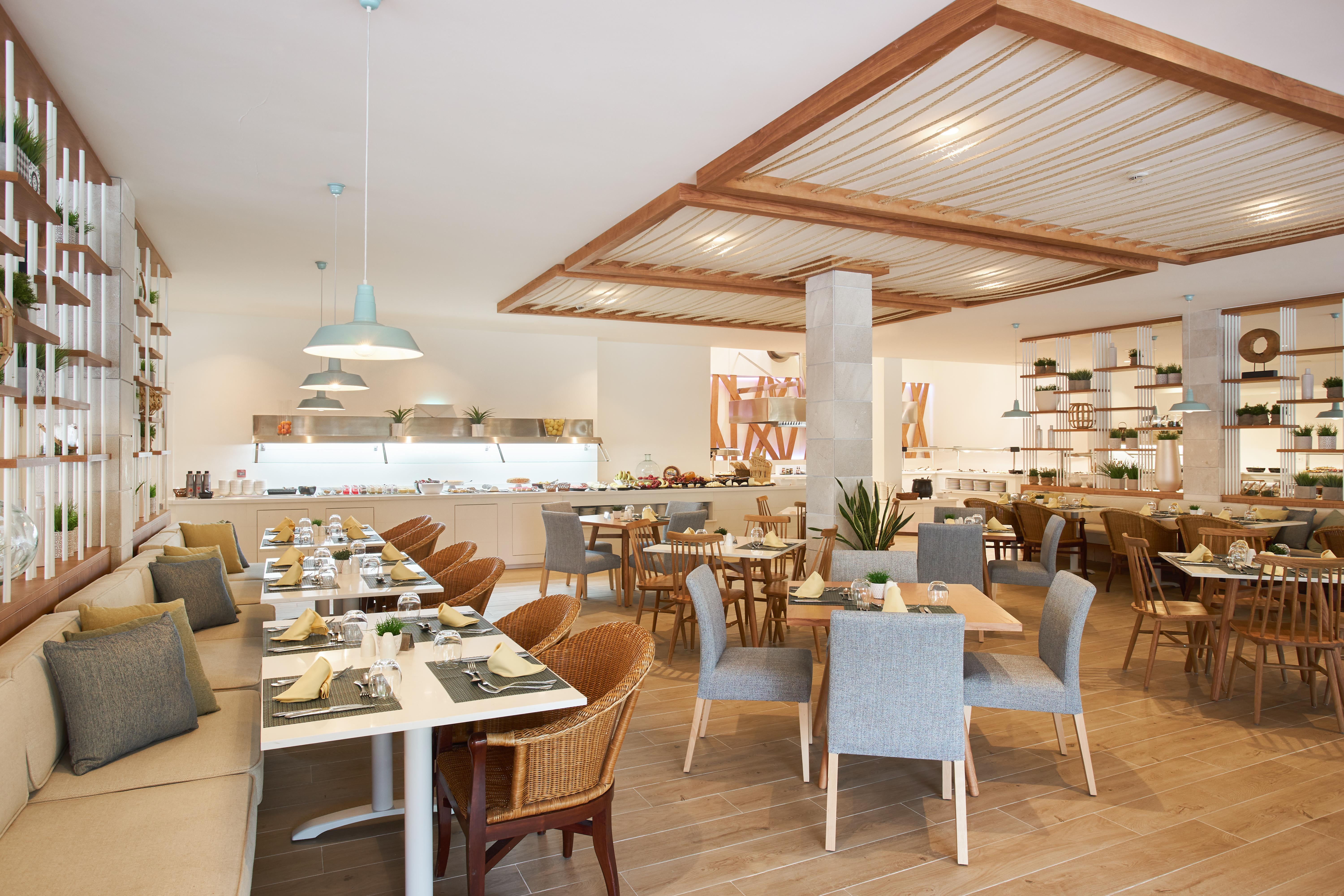 Aparthotel Club Del Sol