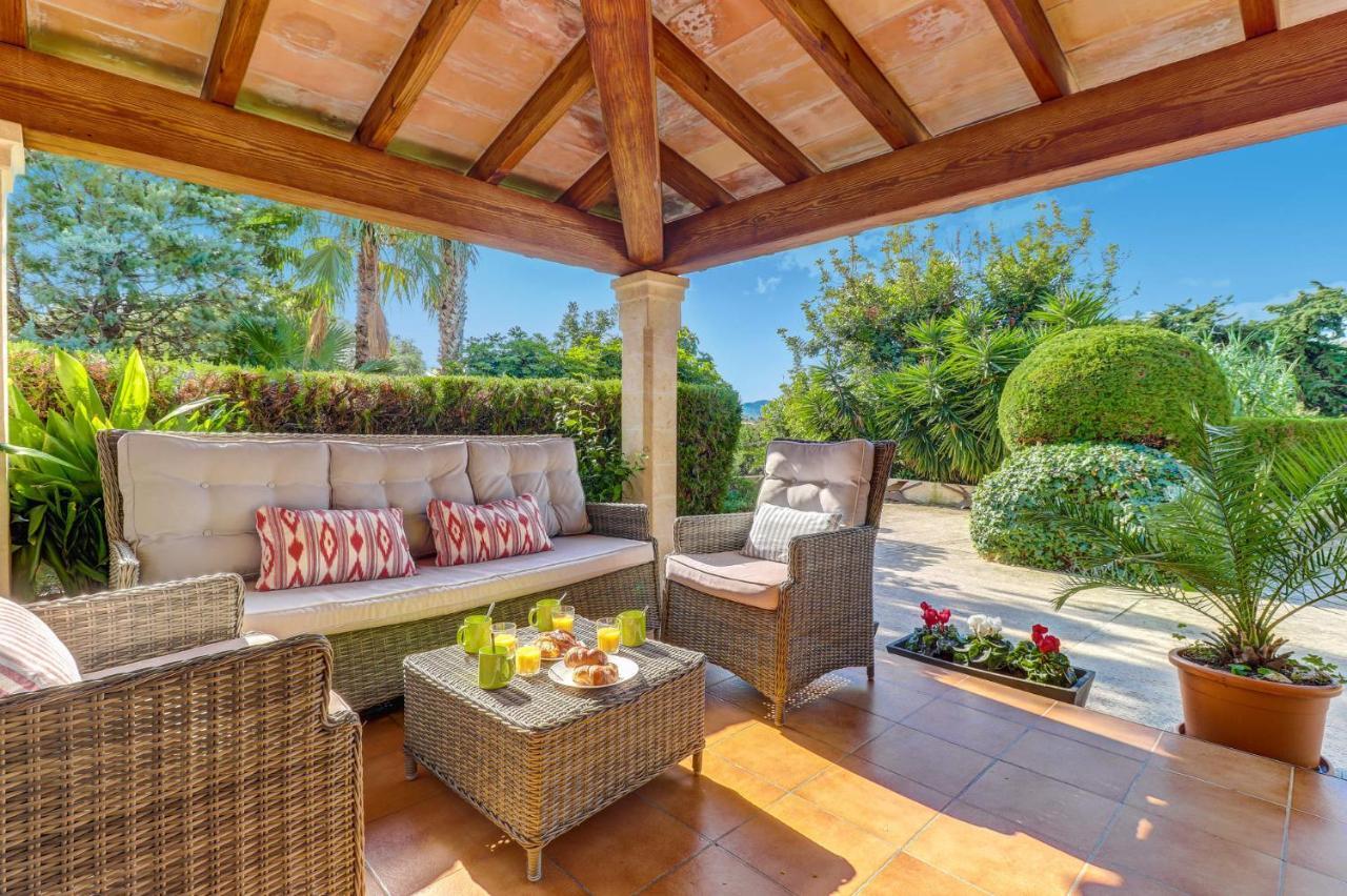 Villa Segui By *