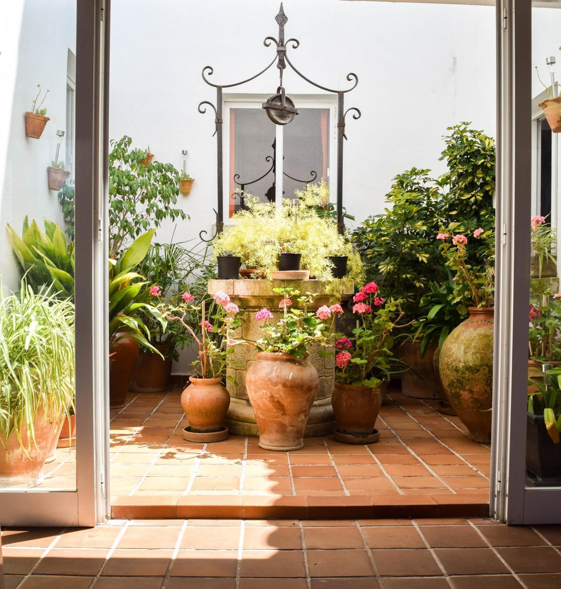 Alexia - Isla - Sunny One Bedroom - Balcony-terrace Apartment