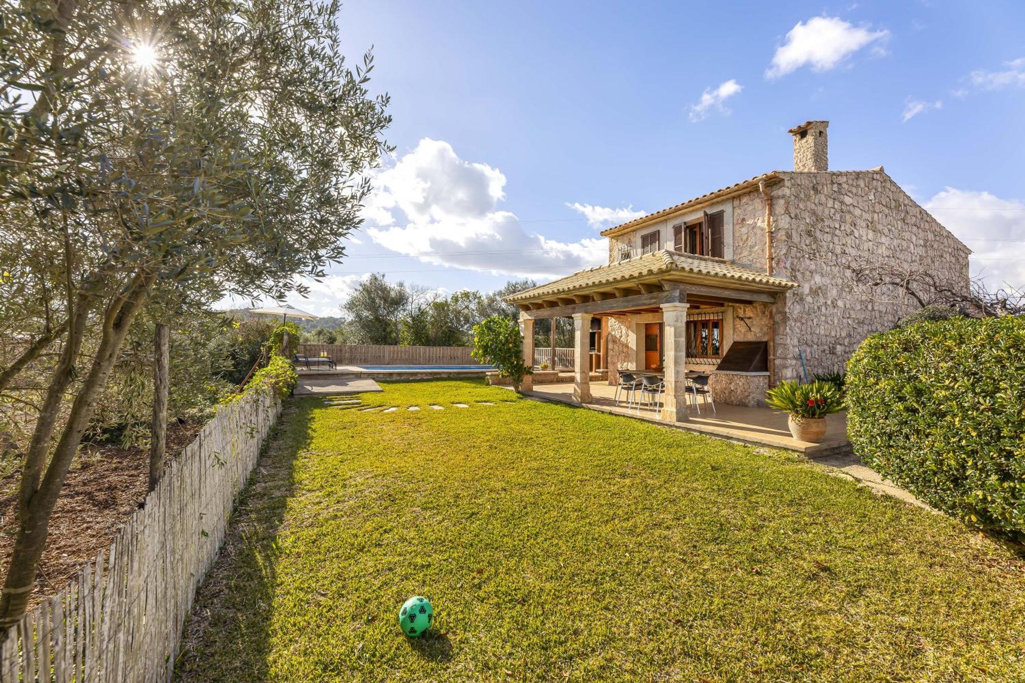 Can Avinent Villa