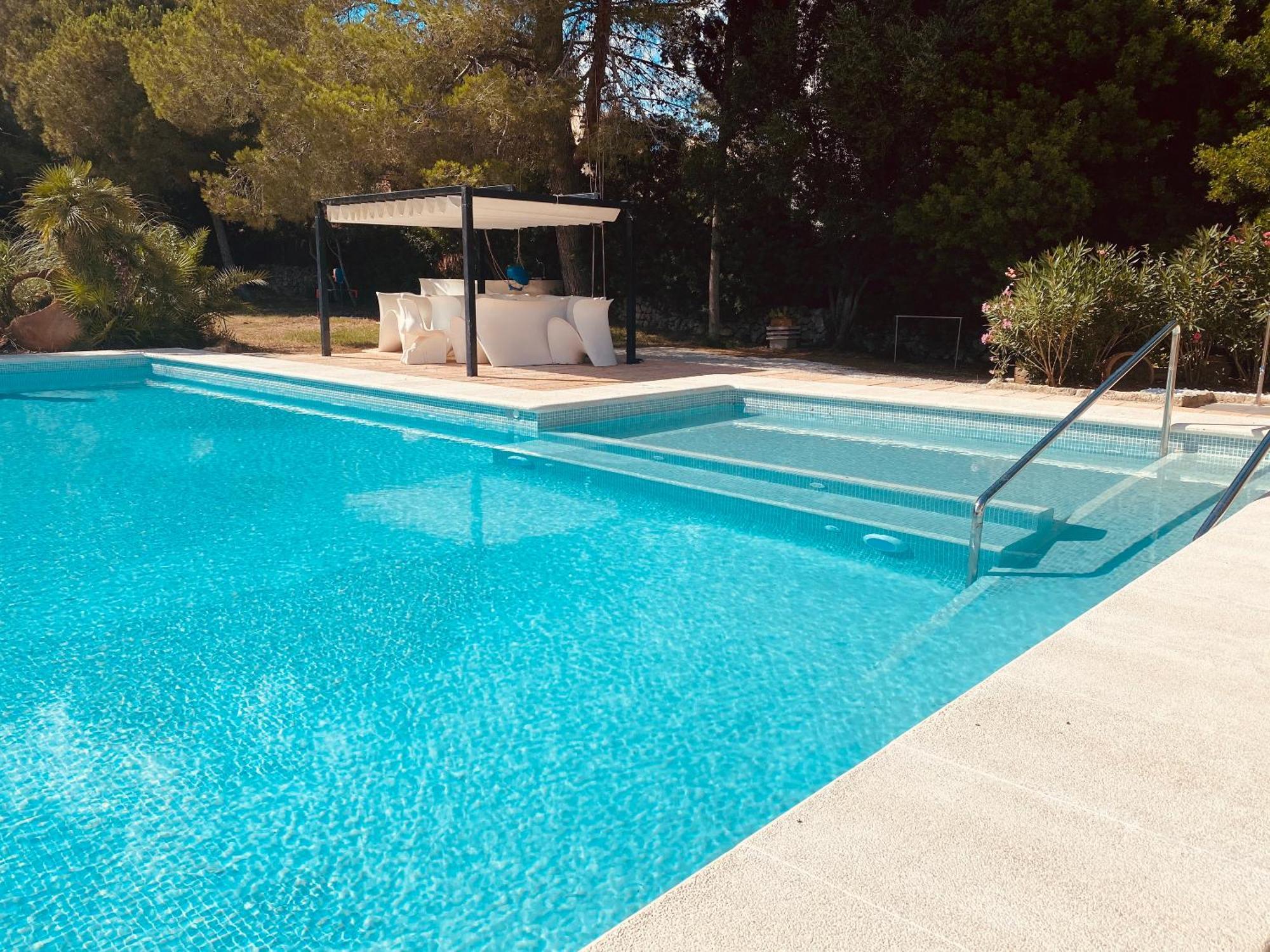 Elegant Villa: Pollenca Poolside Retreat Villa