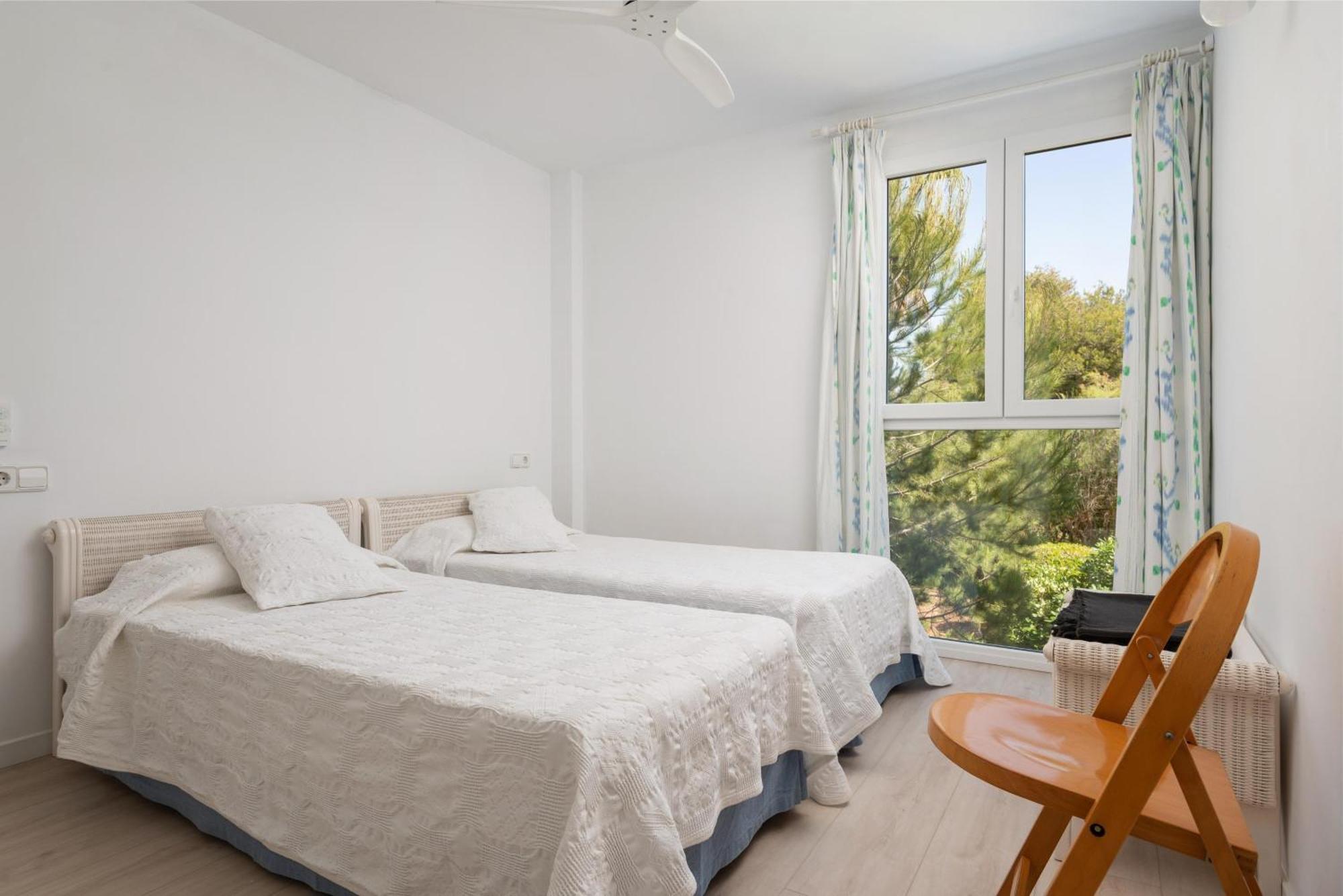 Apartment Roca Llenaire 1c