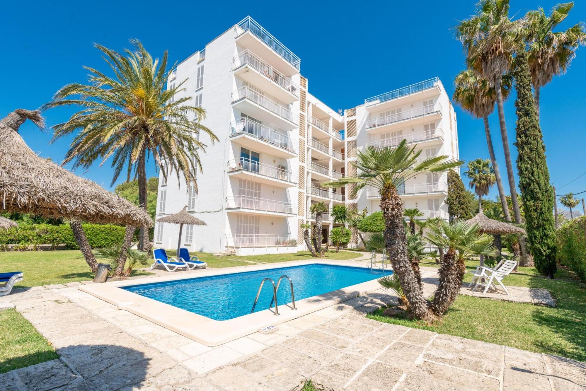Apartment Roca Llenaire 1c