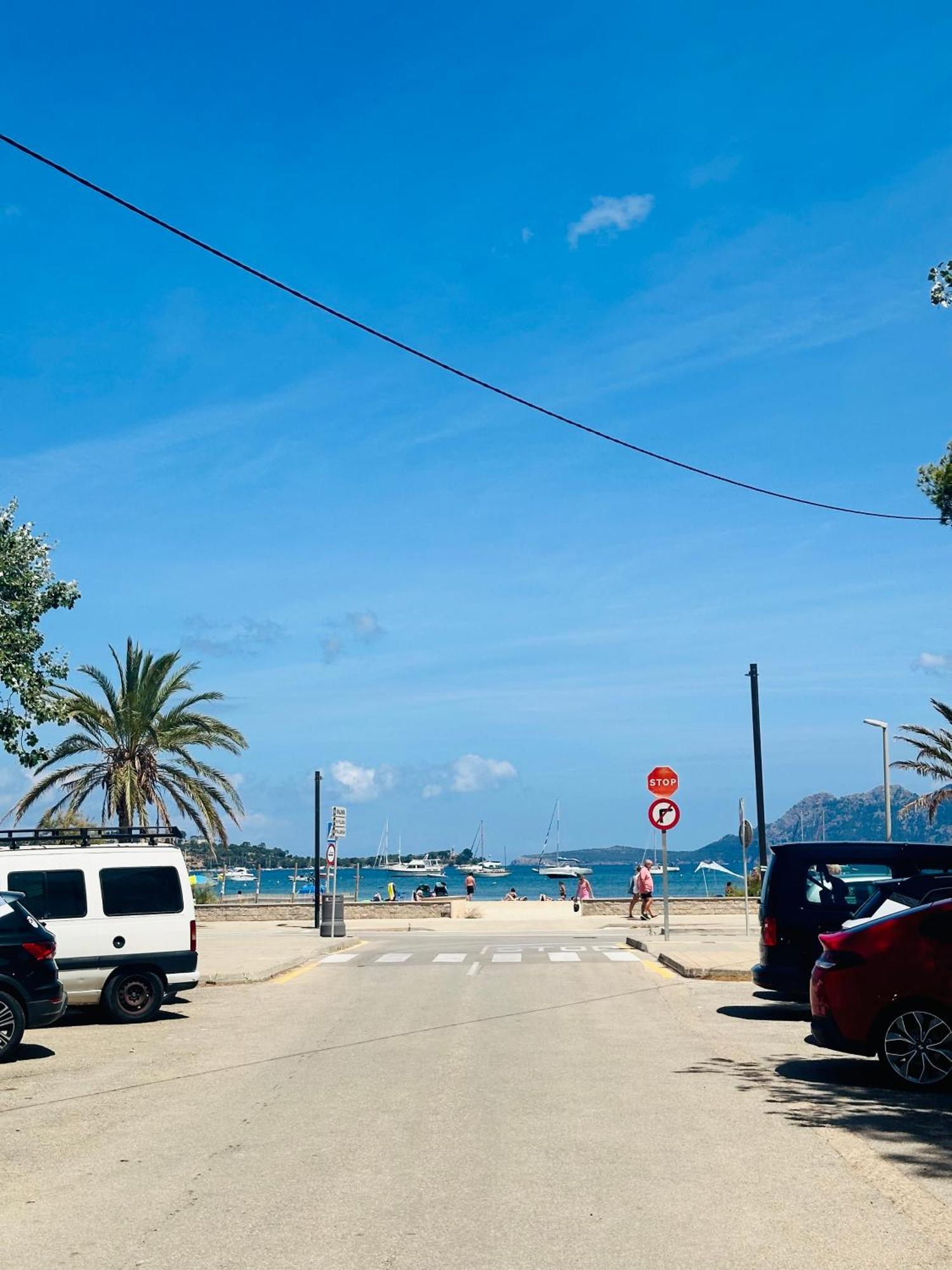 Bonito Con Piscina A 50 Metros De La Playa!