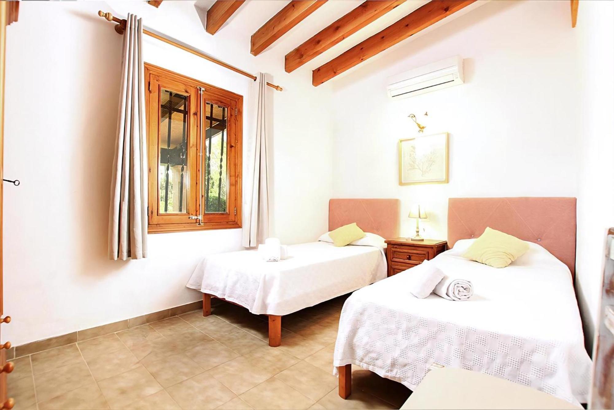 Holiday home Tolle Ferienvilla Barraca Mit Privatem Pool