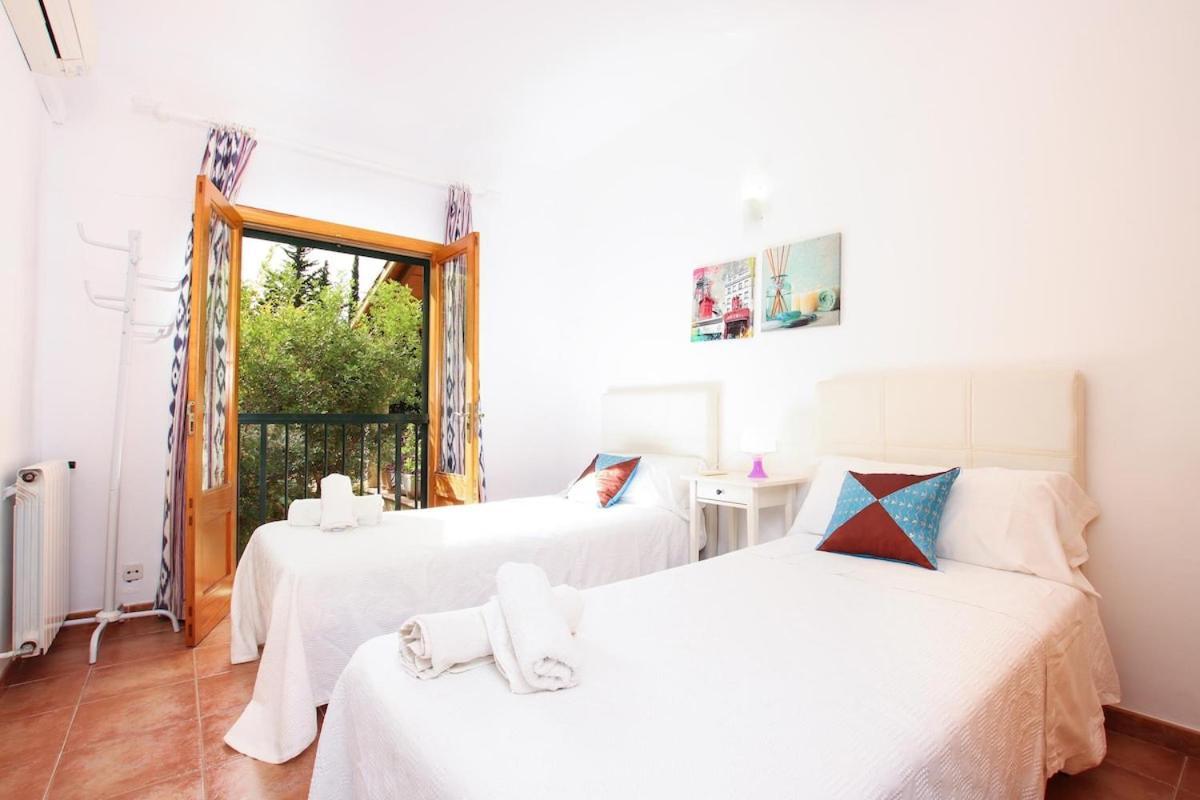 Beautiful For 8 People Close To Pollensa By Renthousing Villa *