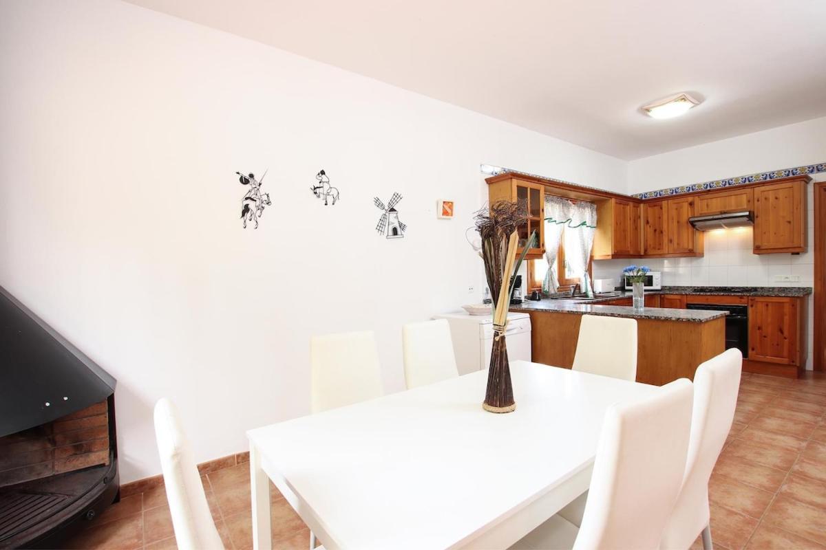 Villa Beautiful For 8 People Close To Pollensa By Renthousing Port de Pollenca