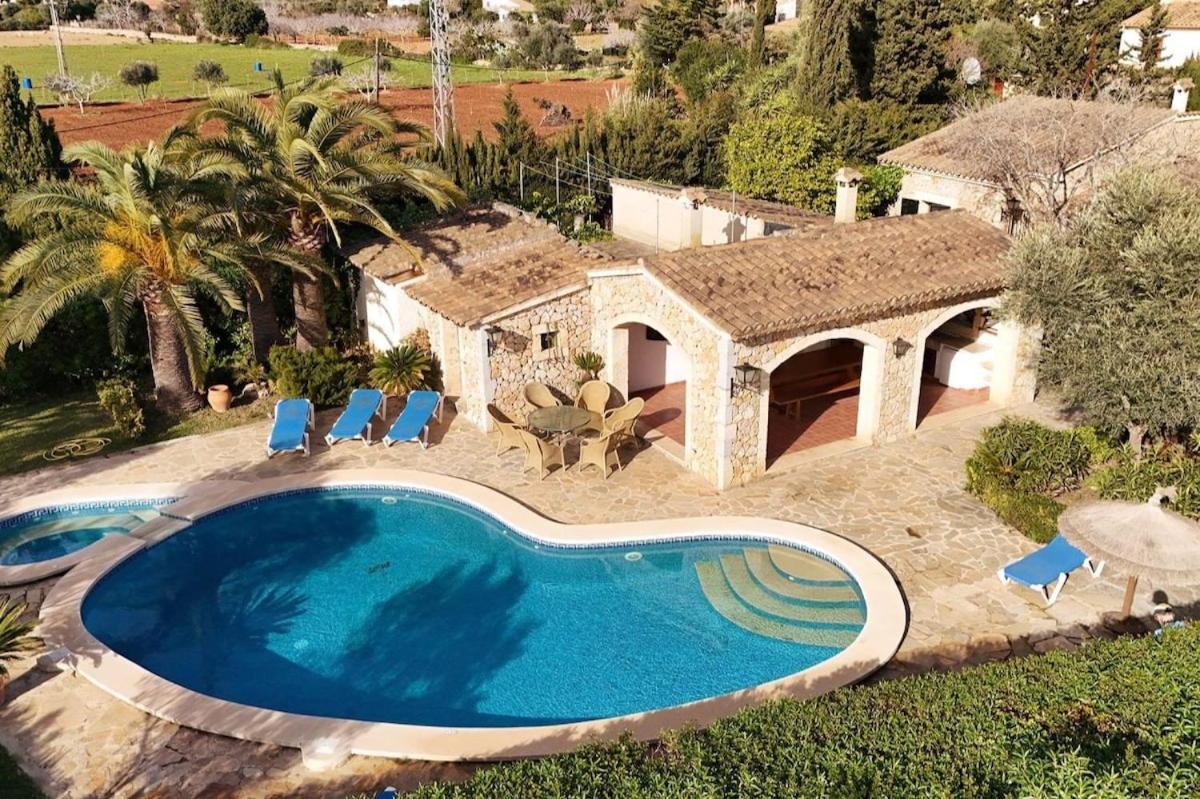 Charming In Area Of Pollensa By Renthousing Villa Port de Pollenca