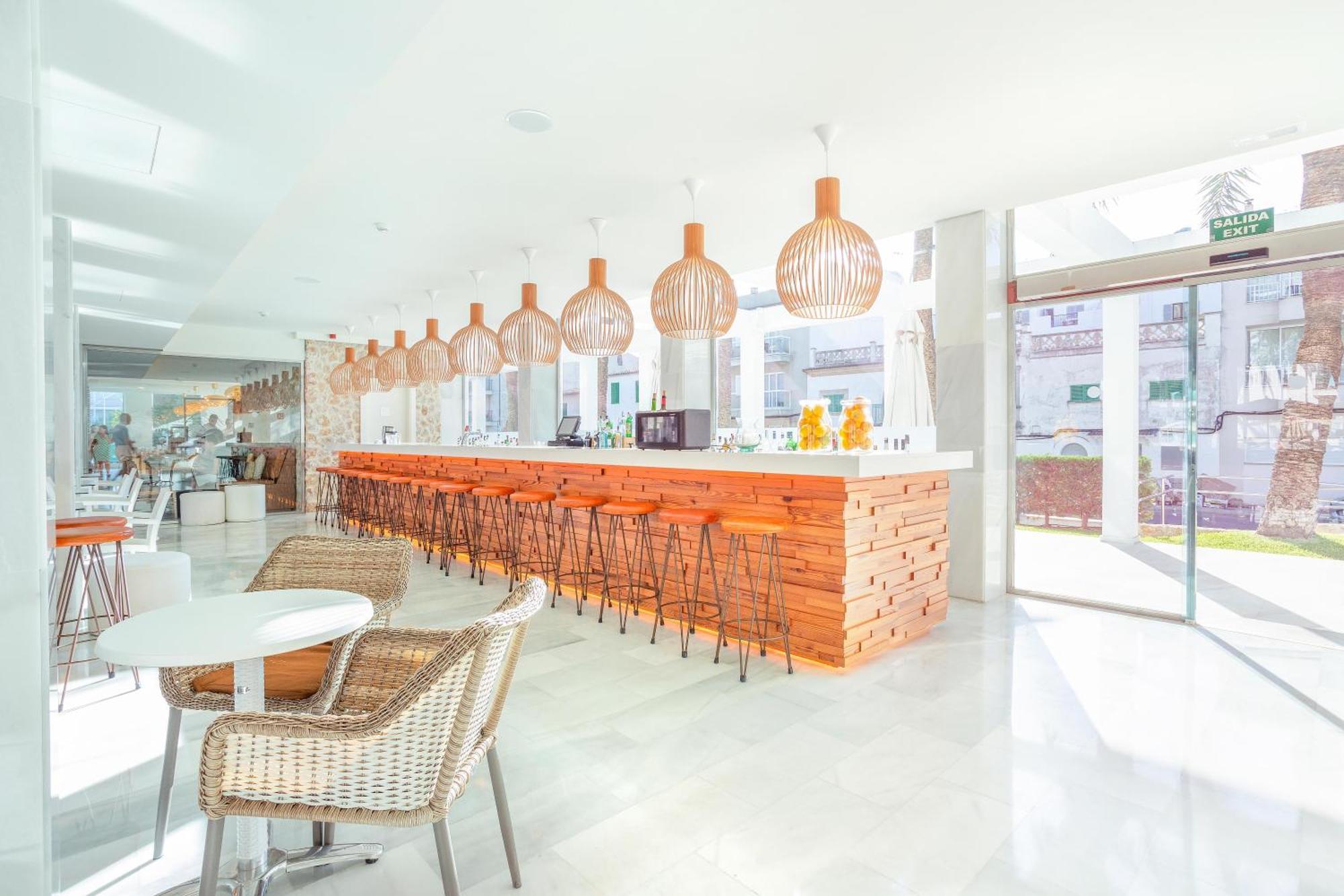 Marsenses & Adults Only Hotel de apartamente 4*