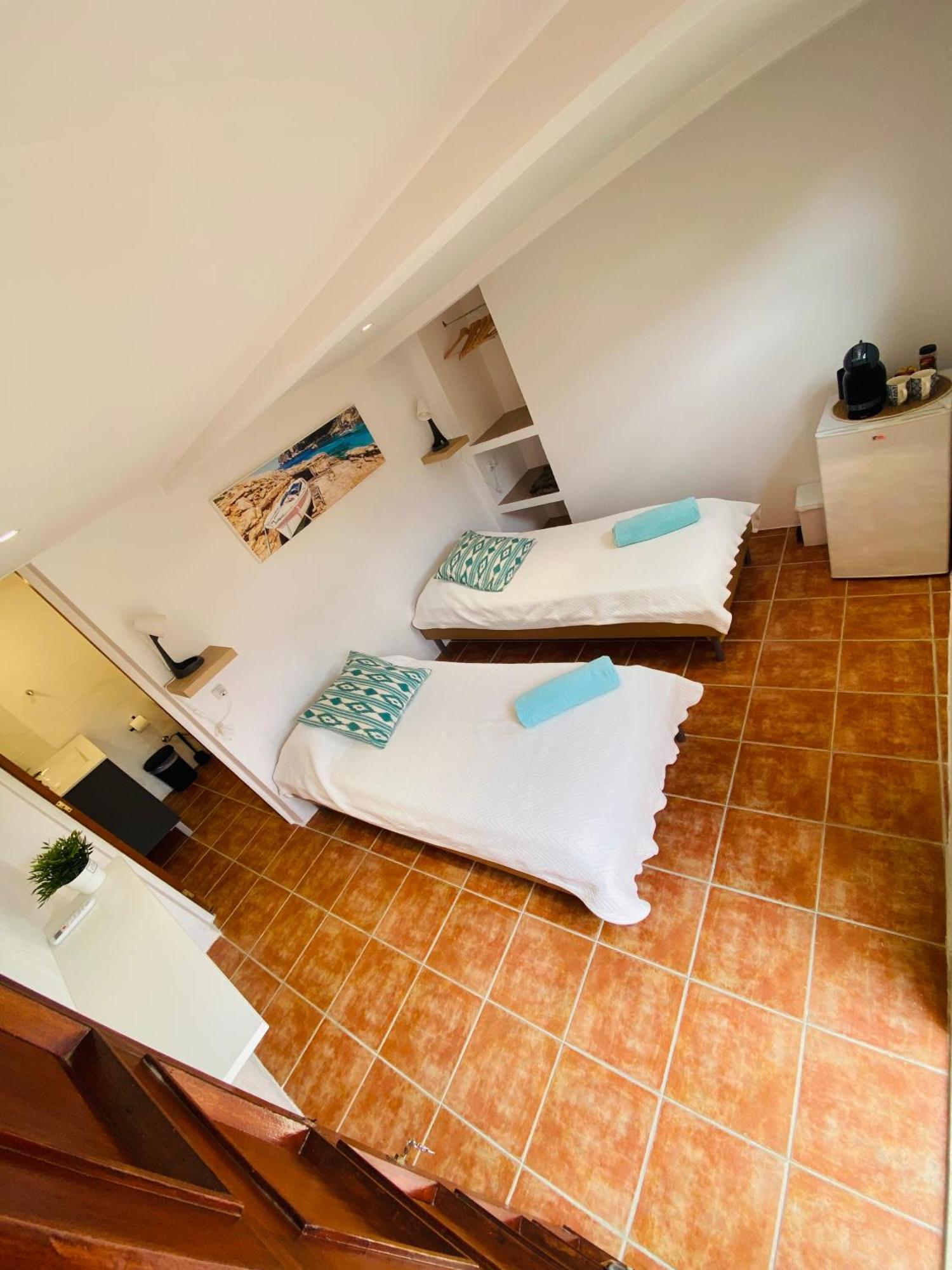Country house En El Campo Con Bano Privado En *
