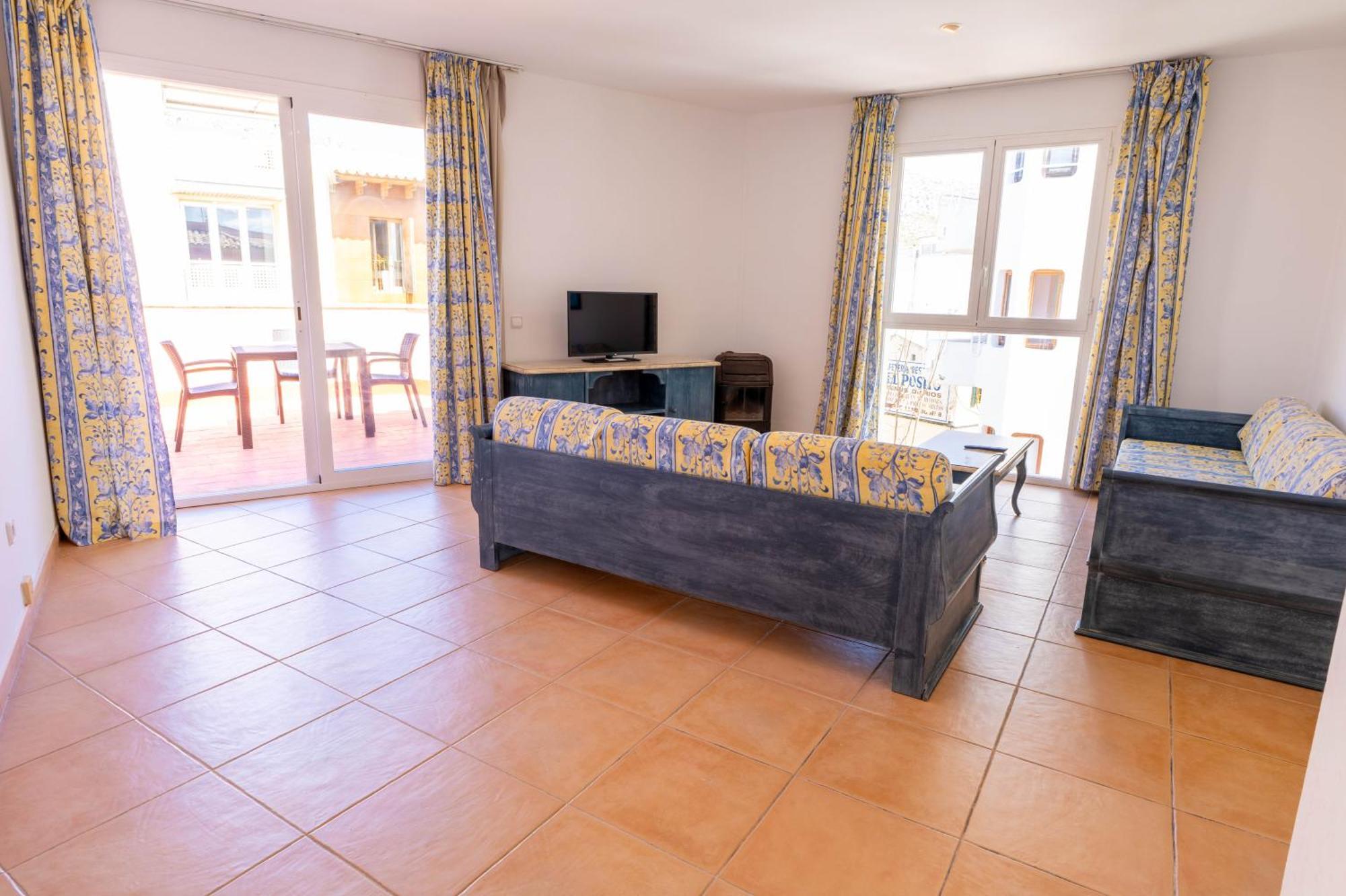 With Wifi And Pool Apartament