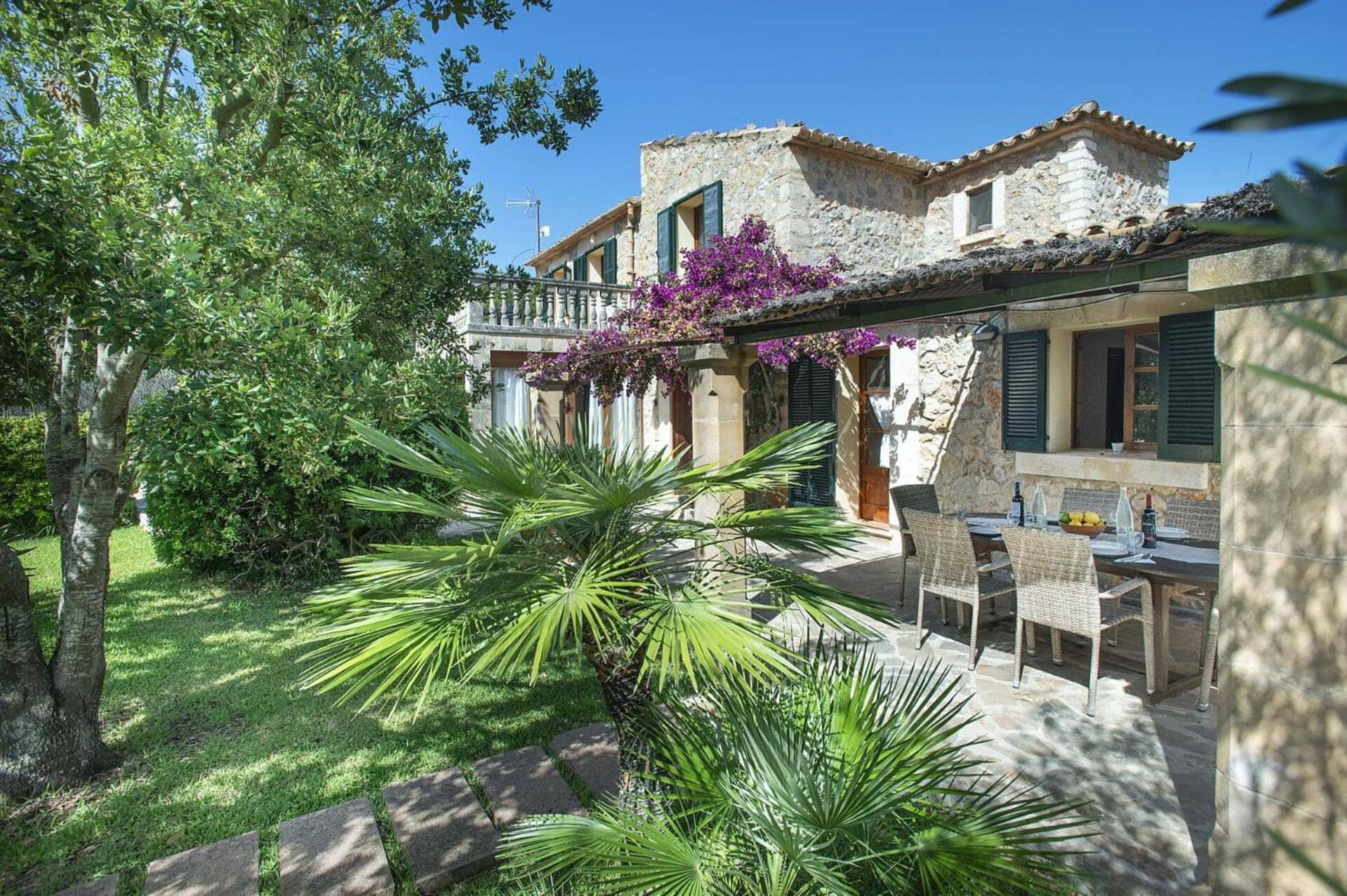 Villa Vidrier Ii By *