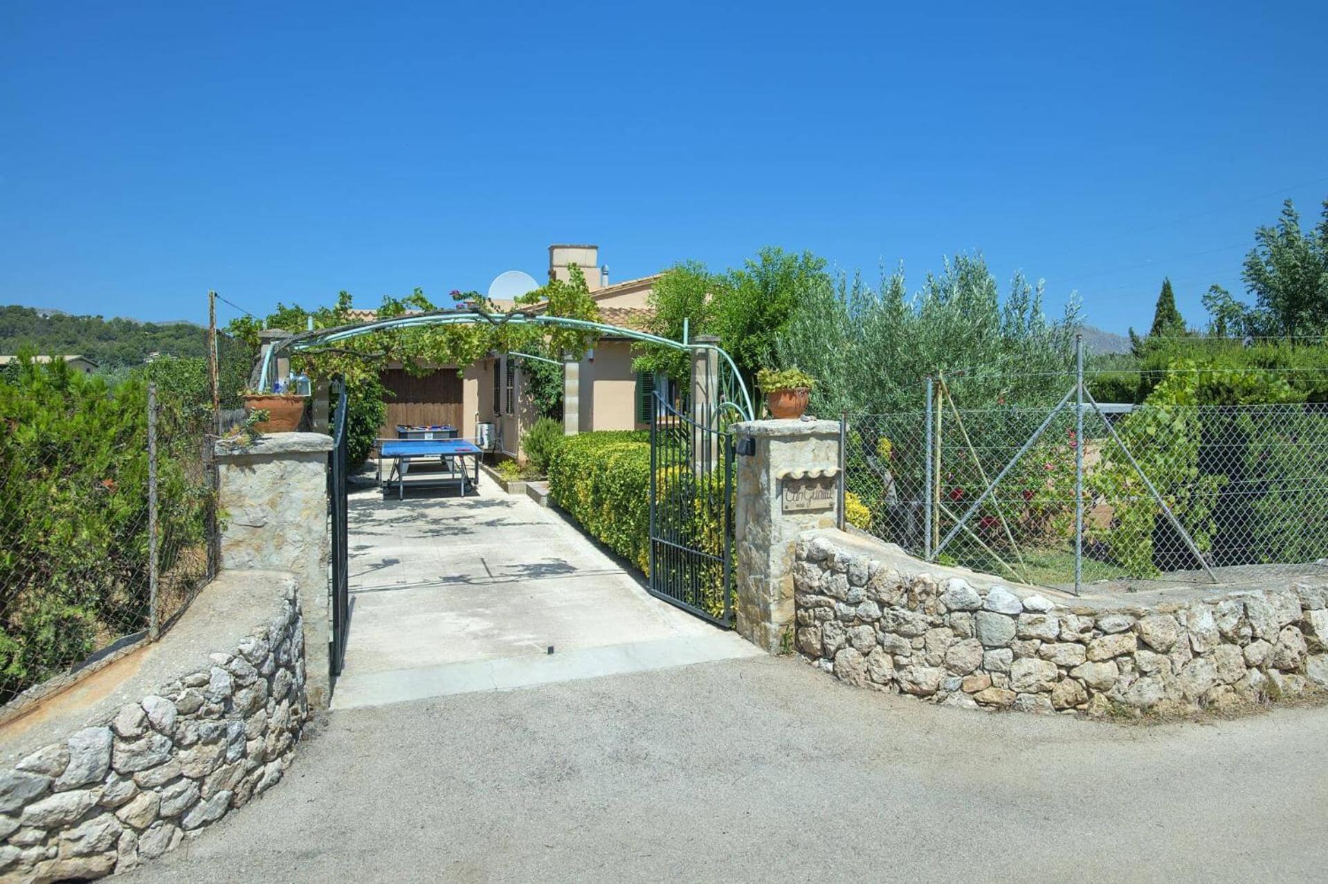 Guaita Ii By Villa *
