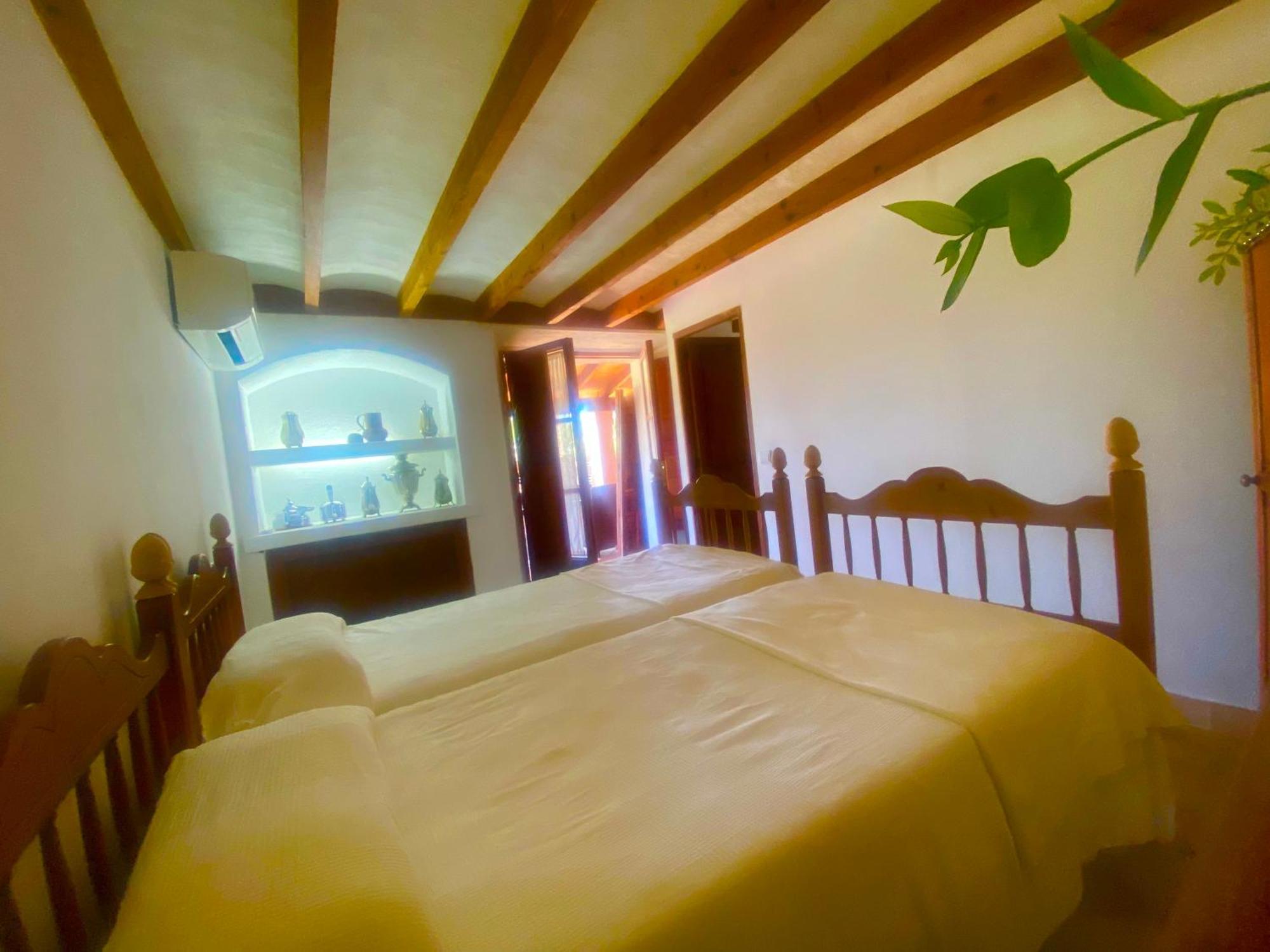 Apartment Puerto De Pollensa Villa: Mountain Retreat Near *