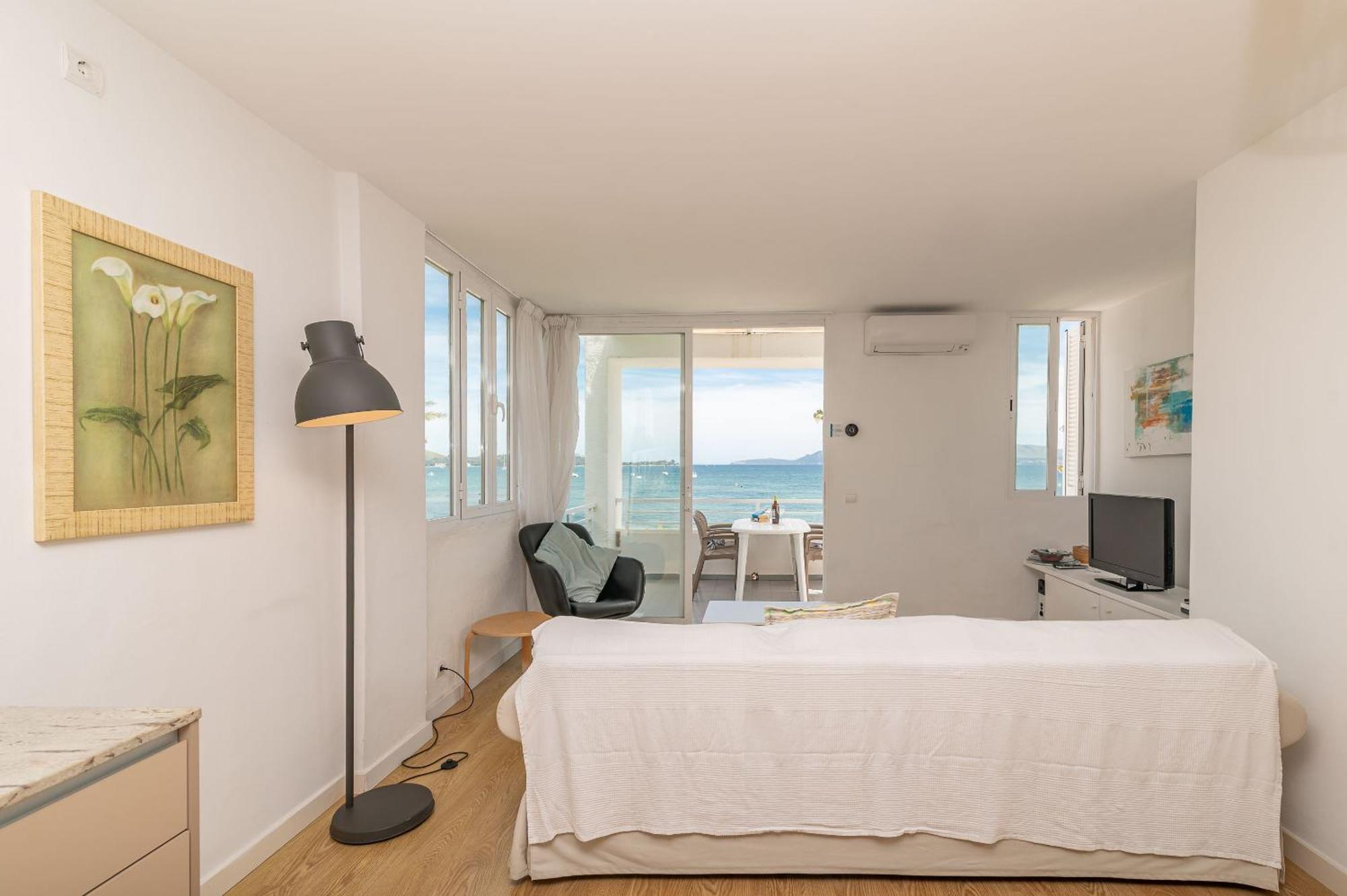 Apartament Beachfront Sivella By Sealand *