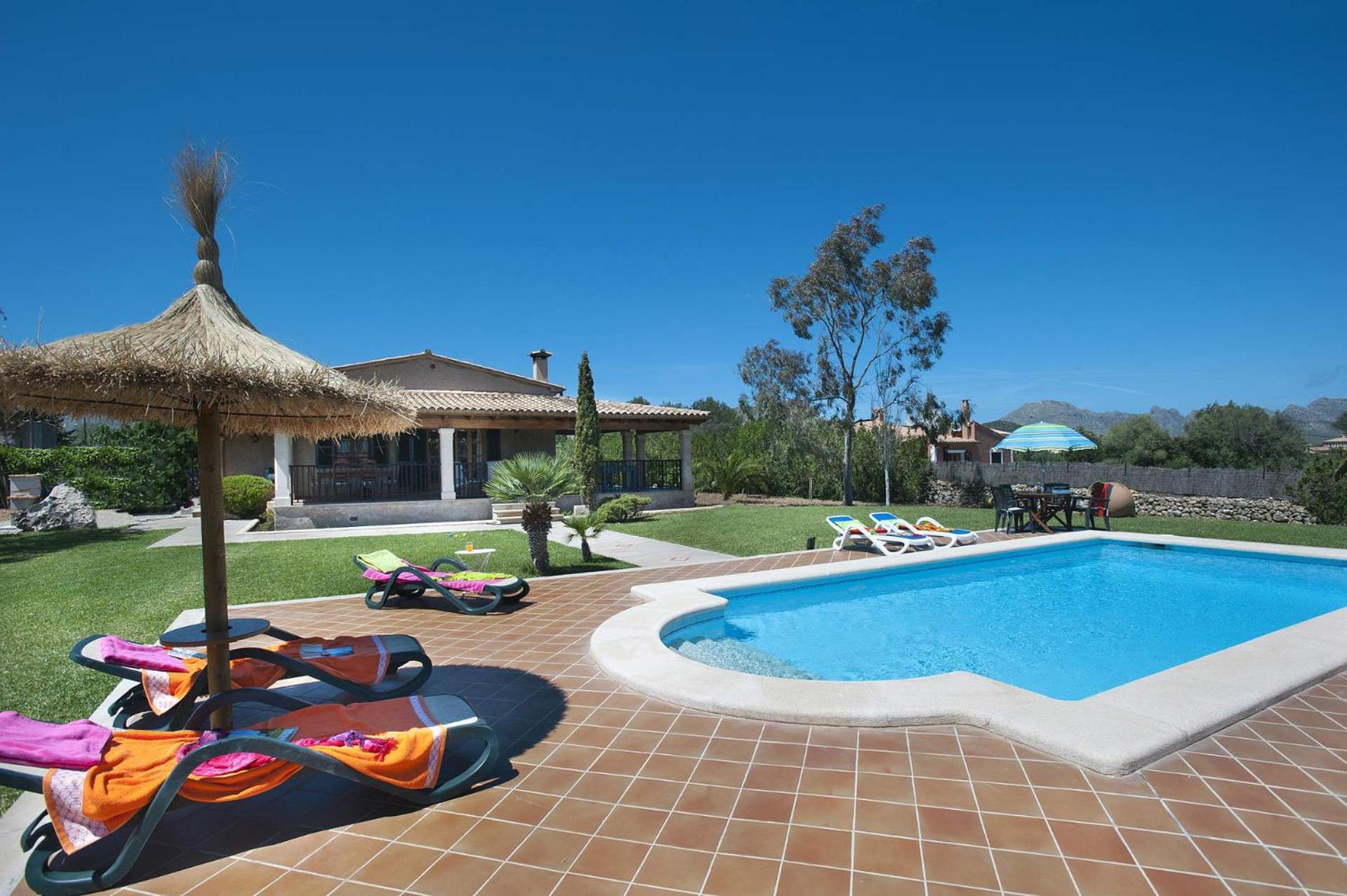 Villa Monserrat By *