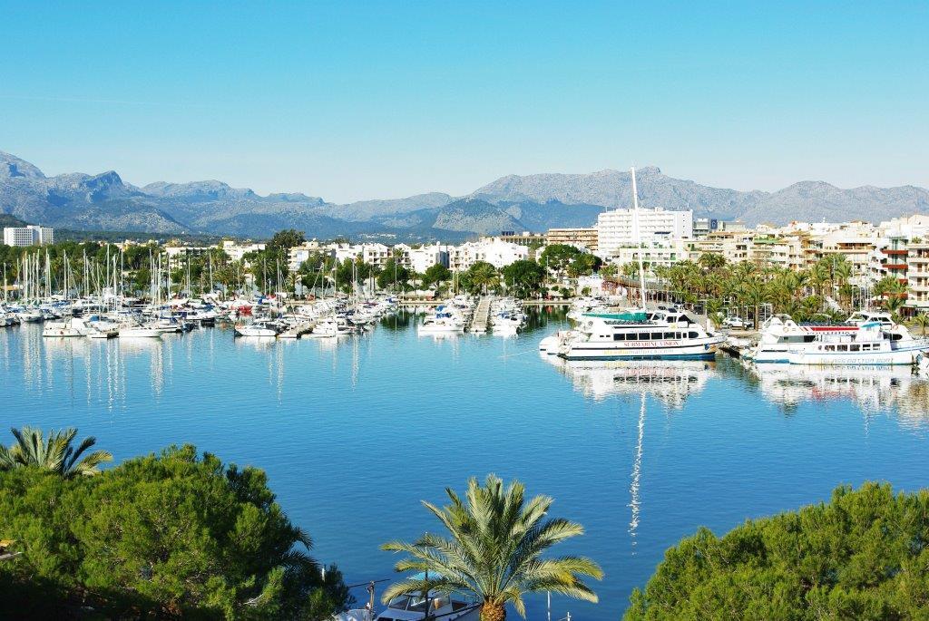 Cofradia Penthouse Puerto Alcudia *