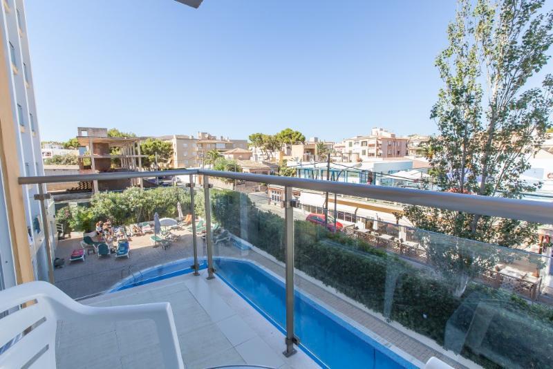 Bellamar Aparthotel 3*