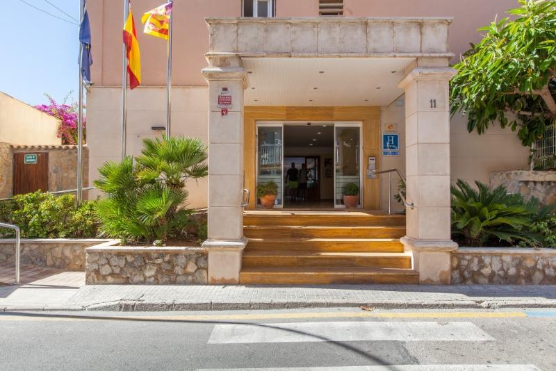 Aparthotel Bellamar 3*