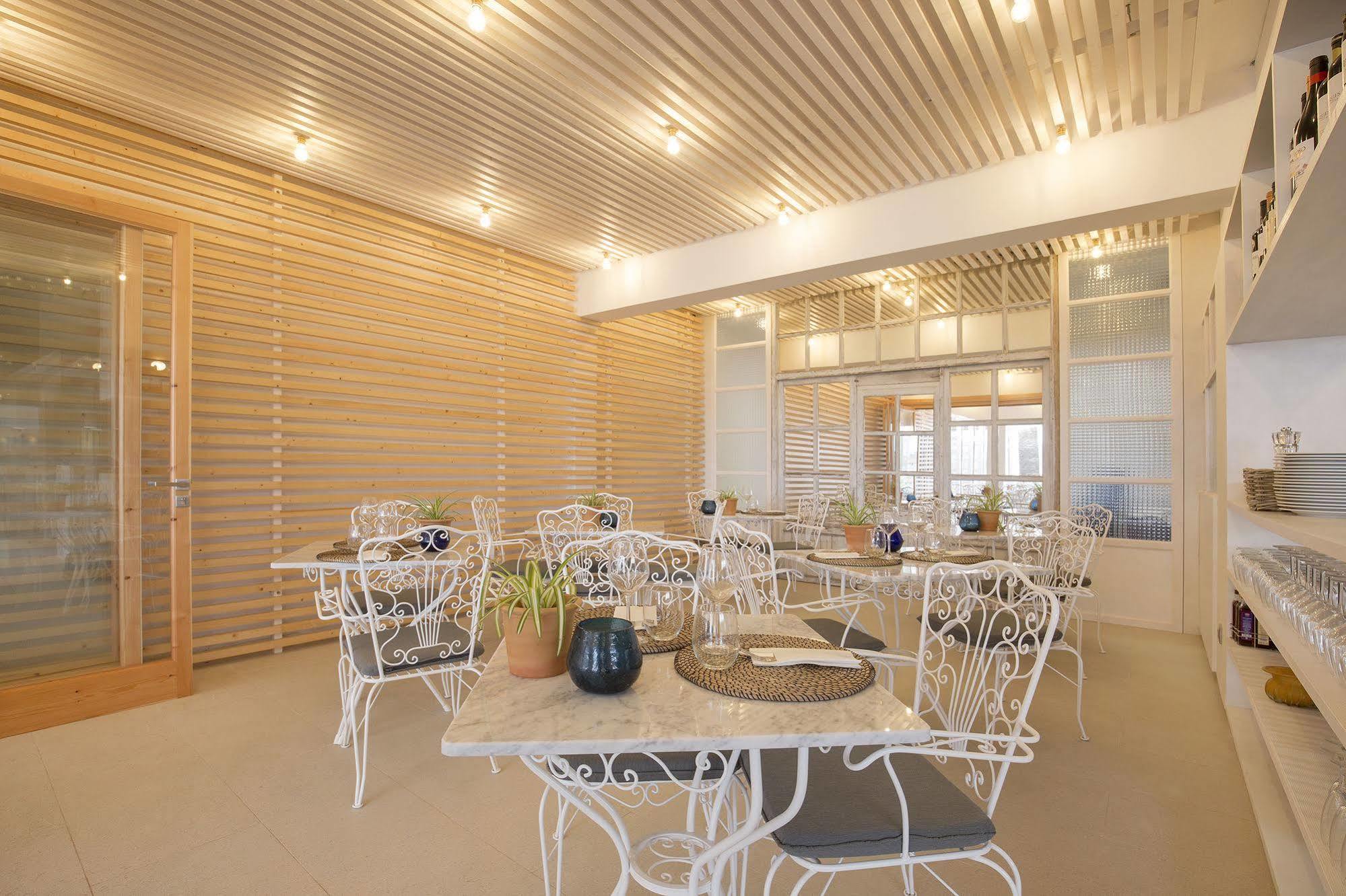 Cabot Romantic- Adults Only 3*