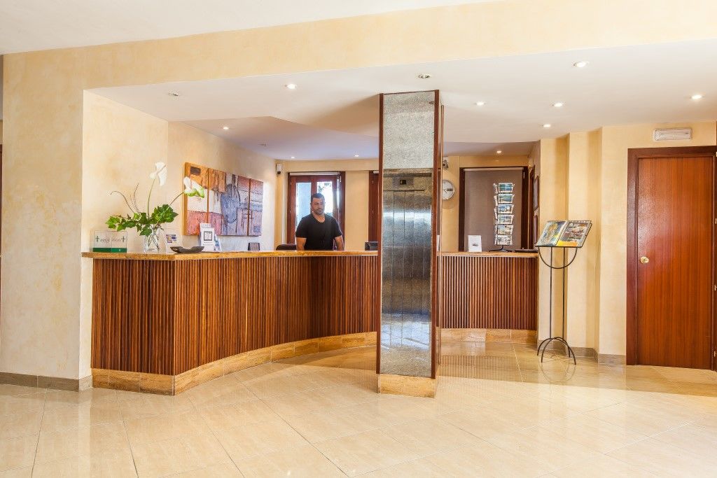 Aparthotel Bellamar 3*
