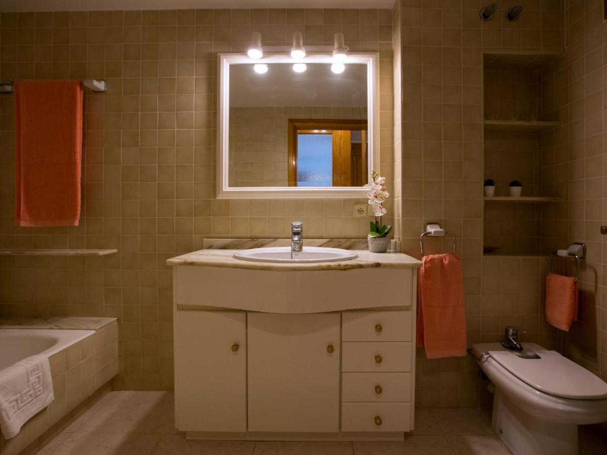 Apartment 'can Ventet' First Line