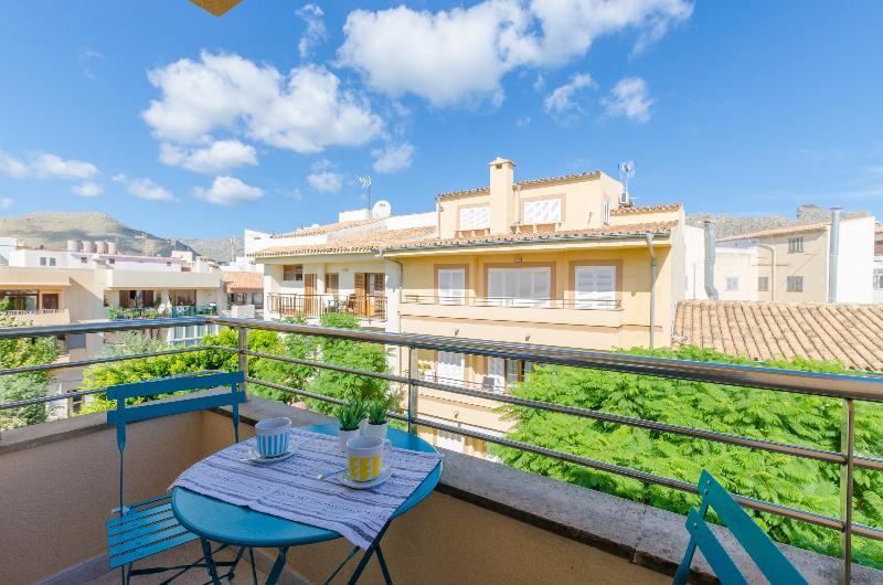 Yourhouse Jumas 3*