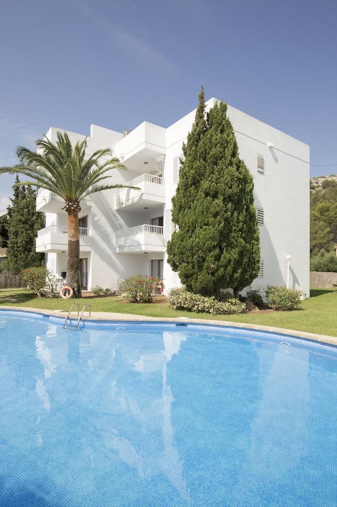 Velas Apartment *