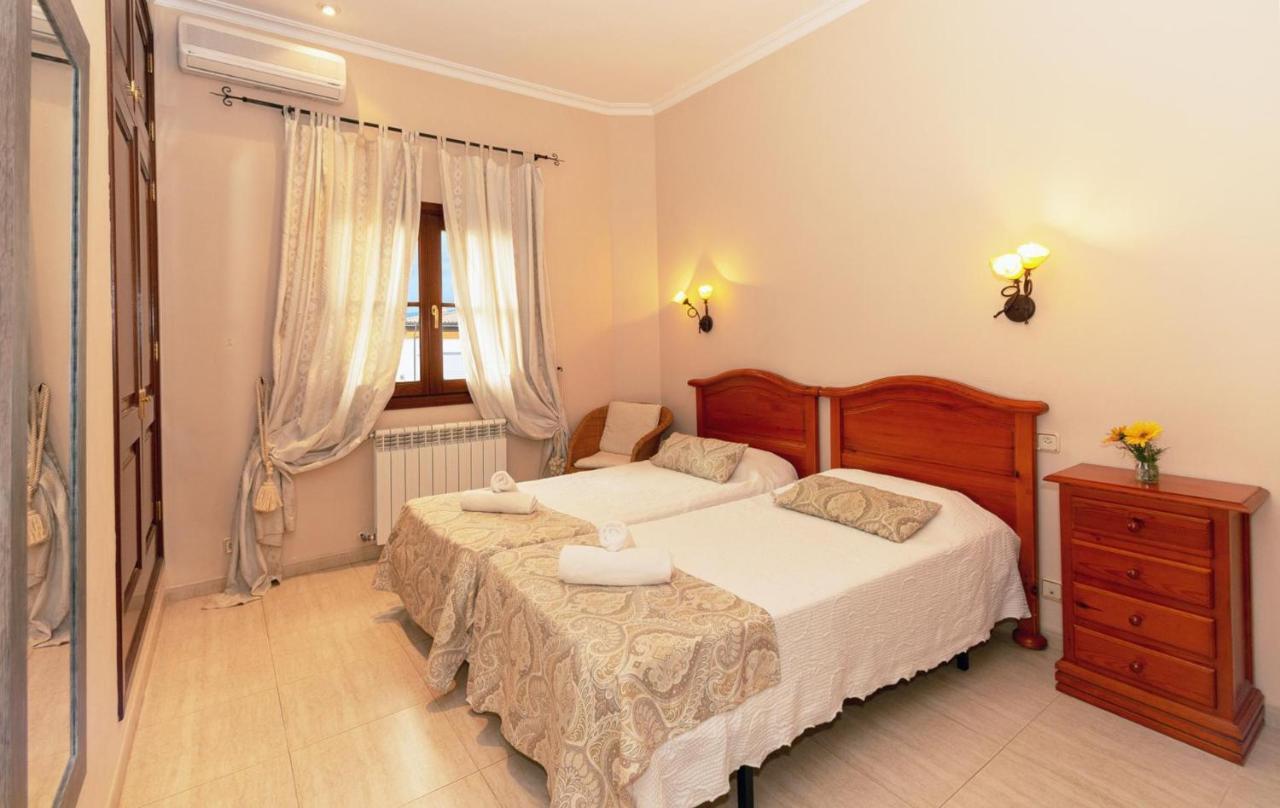 Oliveres By Vintage Travel Villa