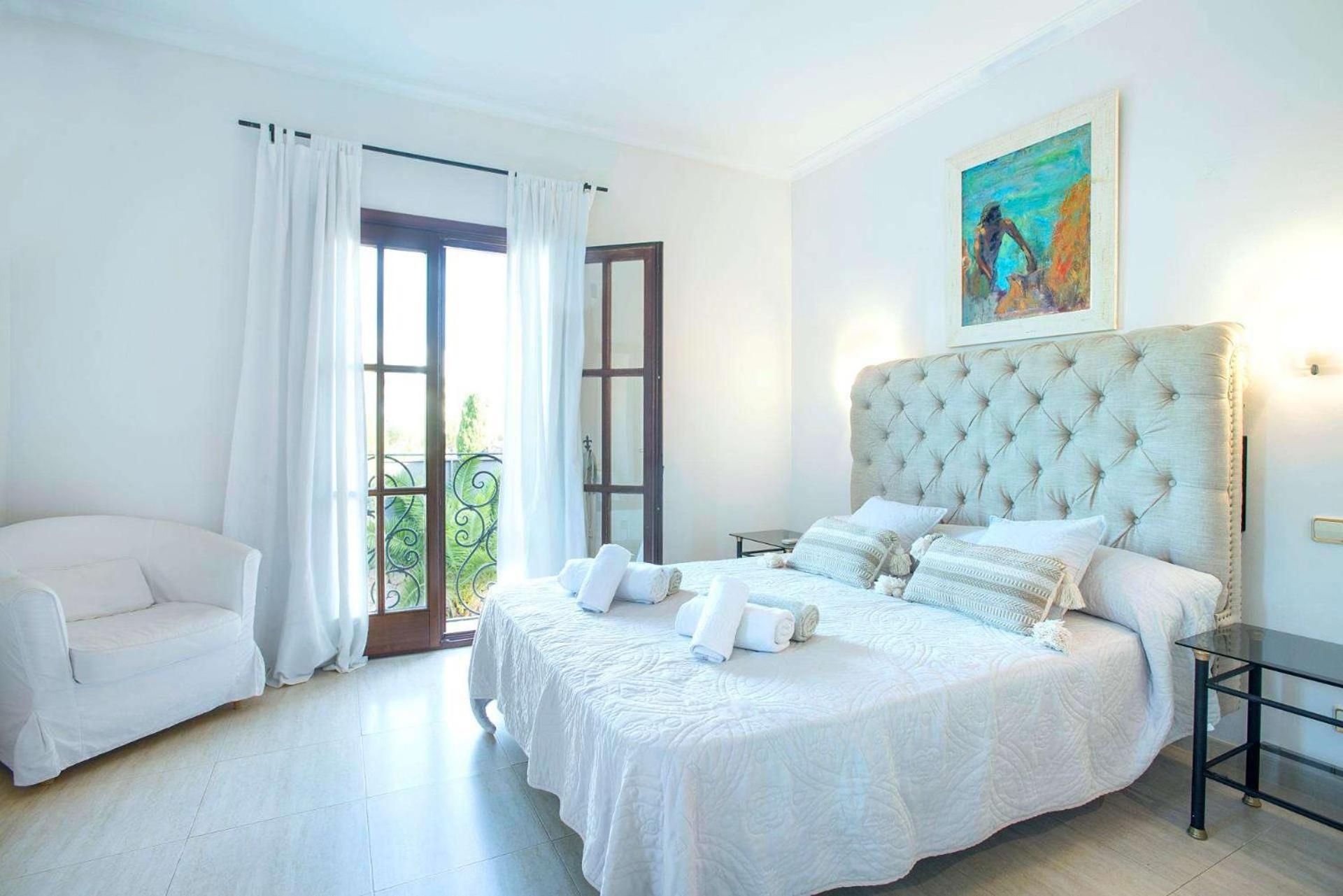 Oliveres By Vintage Travel Port de Pollenca